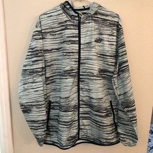 NB running windbreaker